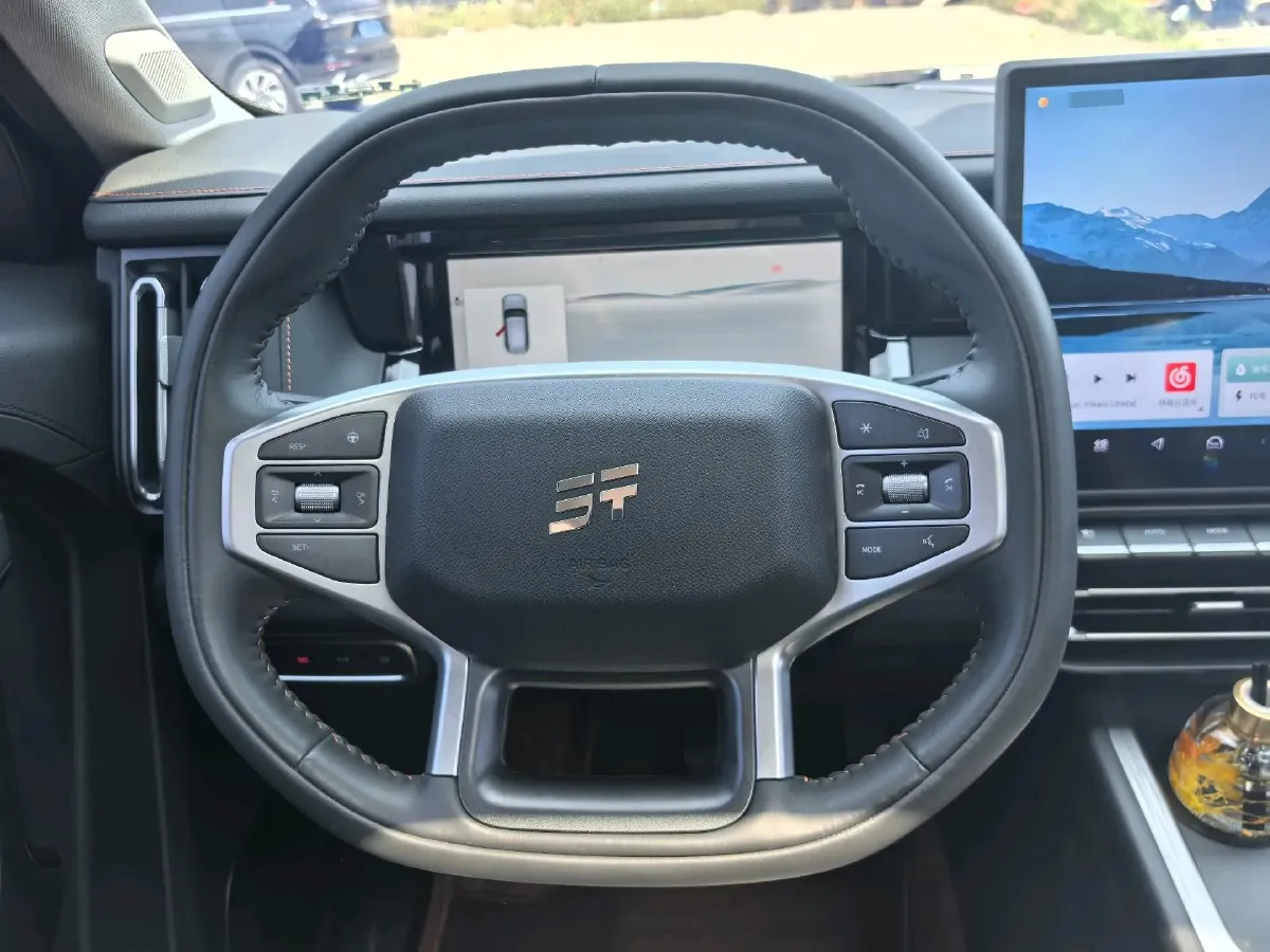 2025 MAXUS XinTu V70 2.0T 150HP L4 9AT,autocango,china used car exporter,china ev exporter,chinese used car exporter,chinese used ev exporter