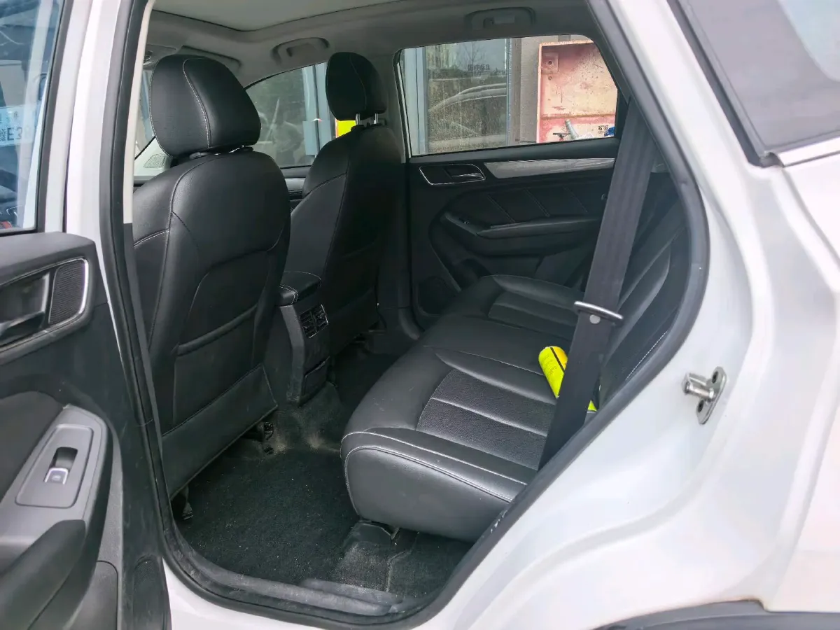 2019 Roewe i6 1.5T 169HP L4 7DCT,autocango,china used car exporter,china ev exporter,chinese used car exporter,chinese used ev exporter