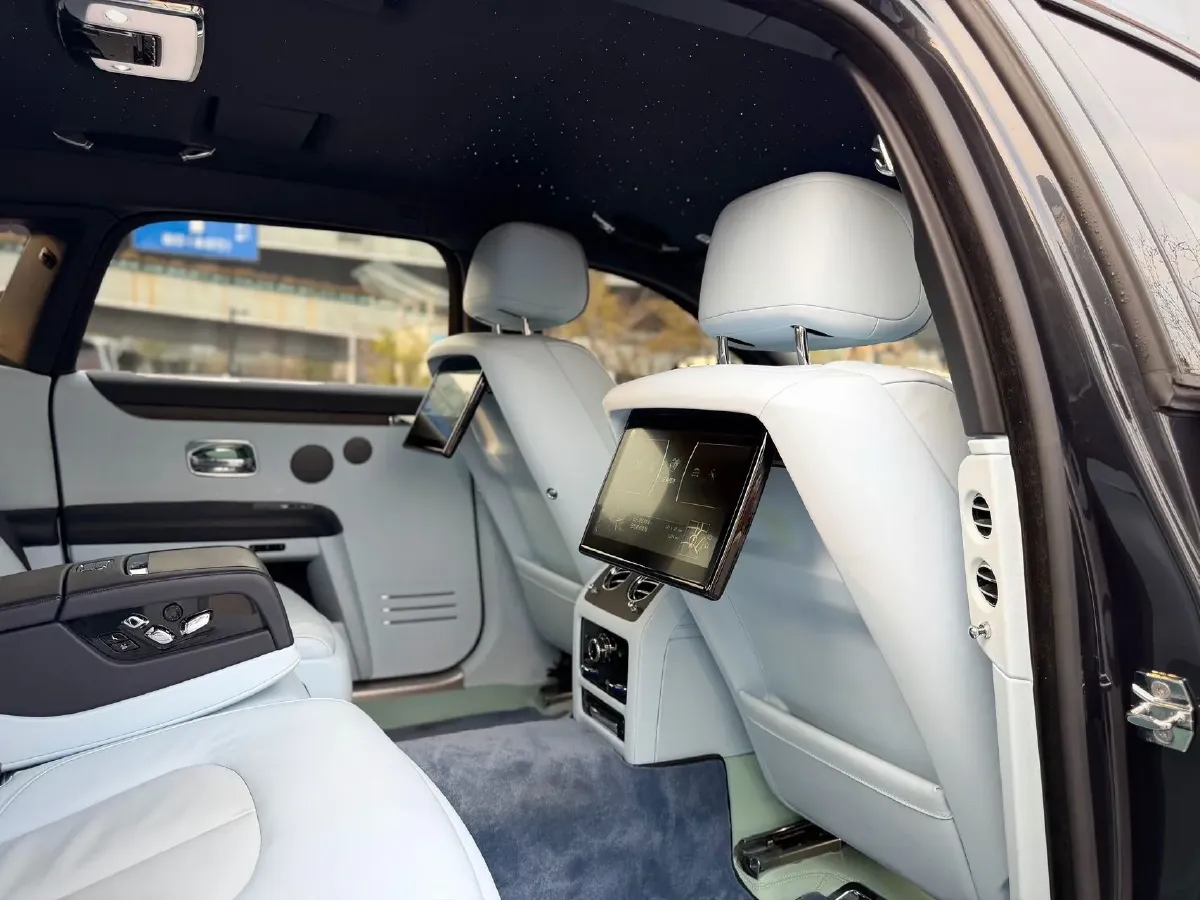2021 Rolls-Royce Ghost 6.7T 571HP V12 8AT,autocango,china used car exporter,china ev exporter,chinese used car exporter,chinese used ev exporter
