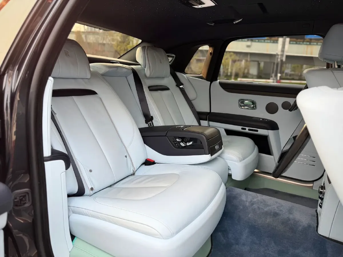 2021 Rolls-Royce Ghost 6.7T 571HP V12 8AT,autocango,china used car exporter,china ev exporter,chinese used car exporter,chinese used ev exporter