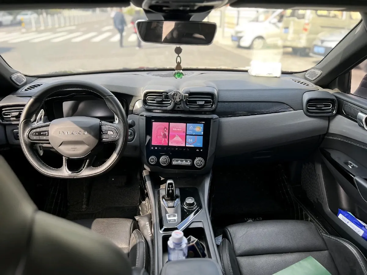 2022 LYNK&CO 03 2.0T 190HP L4 7DCT,autocango,china used car exporter,china ev exporter,chinese used car exporter,chinese used ev exporter