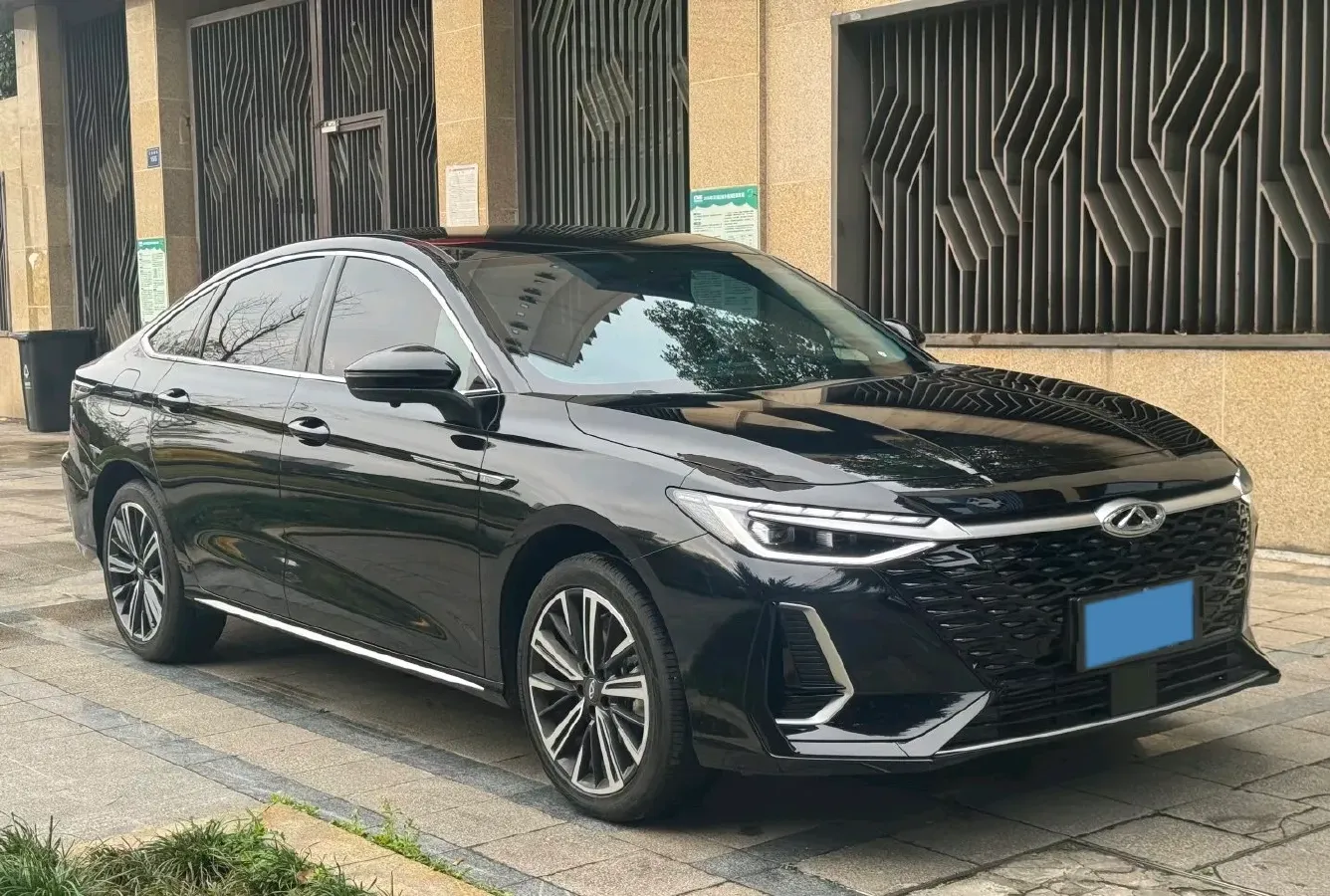 2024 Chery Arrizo 8 1.6T 197HP L4 7DCT,autocango,china used car exporter,china ev exporter,chinese used car exporter,chinese used ev exporter