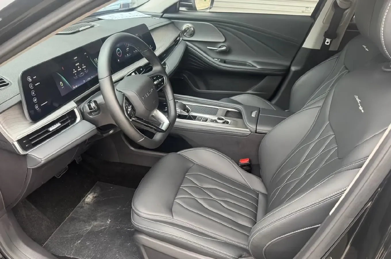 2024 Chery Arrizo 8 1.6T 197HP L4 7DCT,autocango,china used car exporter,china ev exporter,chinese used car exporter,chinese used ev exporter