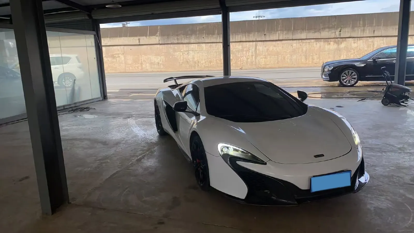 2014 McLaren 650S 3.8T 650HP V8 7DCT,autocango,china used car exporter,china ev exporter,chinese used car exporter,chinese used ev exporter