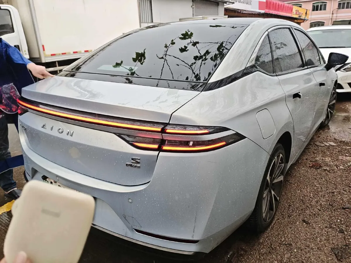 2022 ChangAn Oshan Z6 1.5T 170HP L4 6TCT PHEV 28.4KWH,autocango,china used car exporter,china ev exporter,chinese used car exporter,chinese used ev exporter