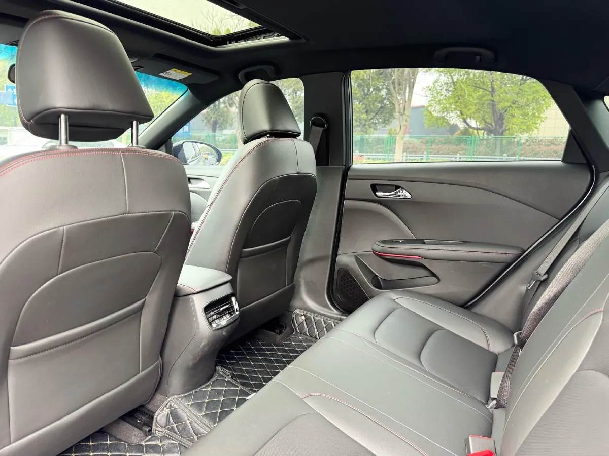 2019 Chevrolet Monza 1.3T 163HP L3 6AT,autocango,china used car exporter,china ev exporter,chinese used car exporter,chinese used ev exporter