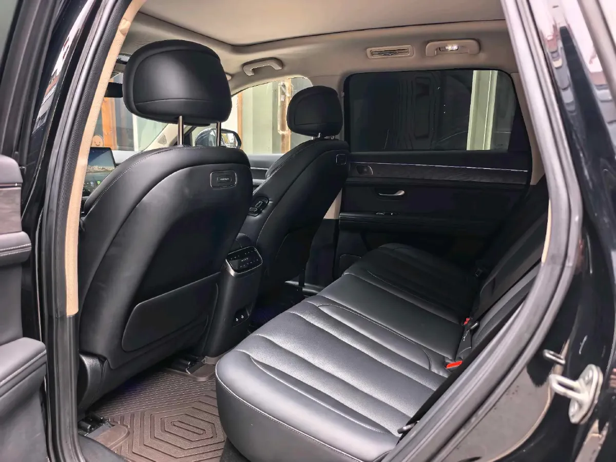 2024 AITO AITO M7 1.5T 152HP L4 REEV 40KWH,autocango,china used car exporter,china ev exporter,chinese used car exporter,chinese used ev exporter