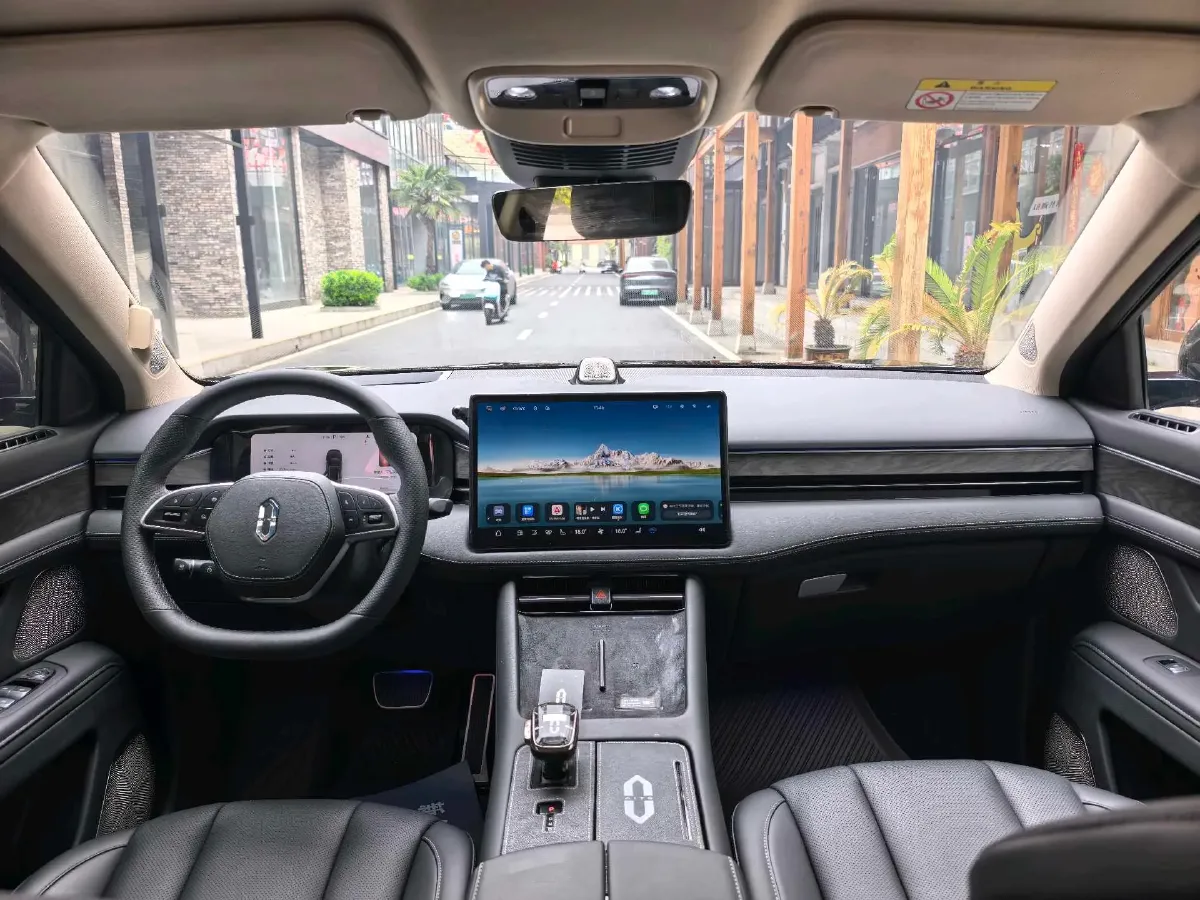 2024 AITO AITO M7 1.5T 152HP L4 REEV 40KWH,autocango,china used car exporter,china ev exporter,chinese used car exporter,chinese used ev exporter