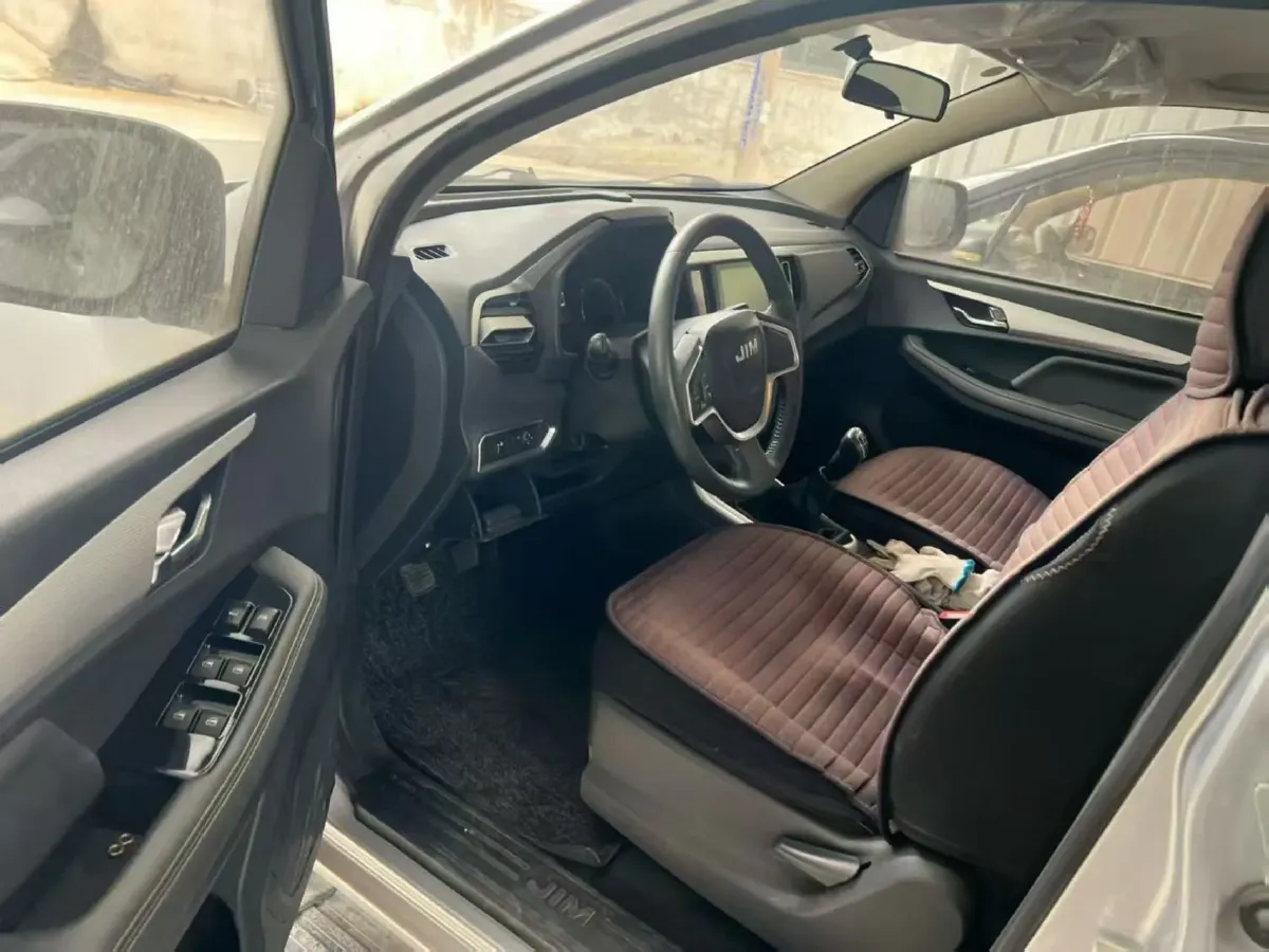 2020 Isuzu RE-MAX Jim 2.4T 211HP L4 5MT,autocango,china used car exporter,china ev exporter,chinese used car exporter,chinese used ev exporter