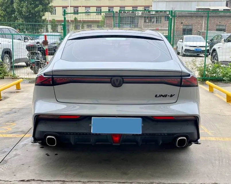 2022 ChangAn UNI-V 1.5T 188HP L4 7DCT,autocango,china used car exporter,china ev exporter,chinese used car exporter,chinese used ev exporter