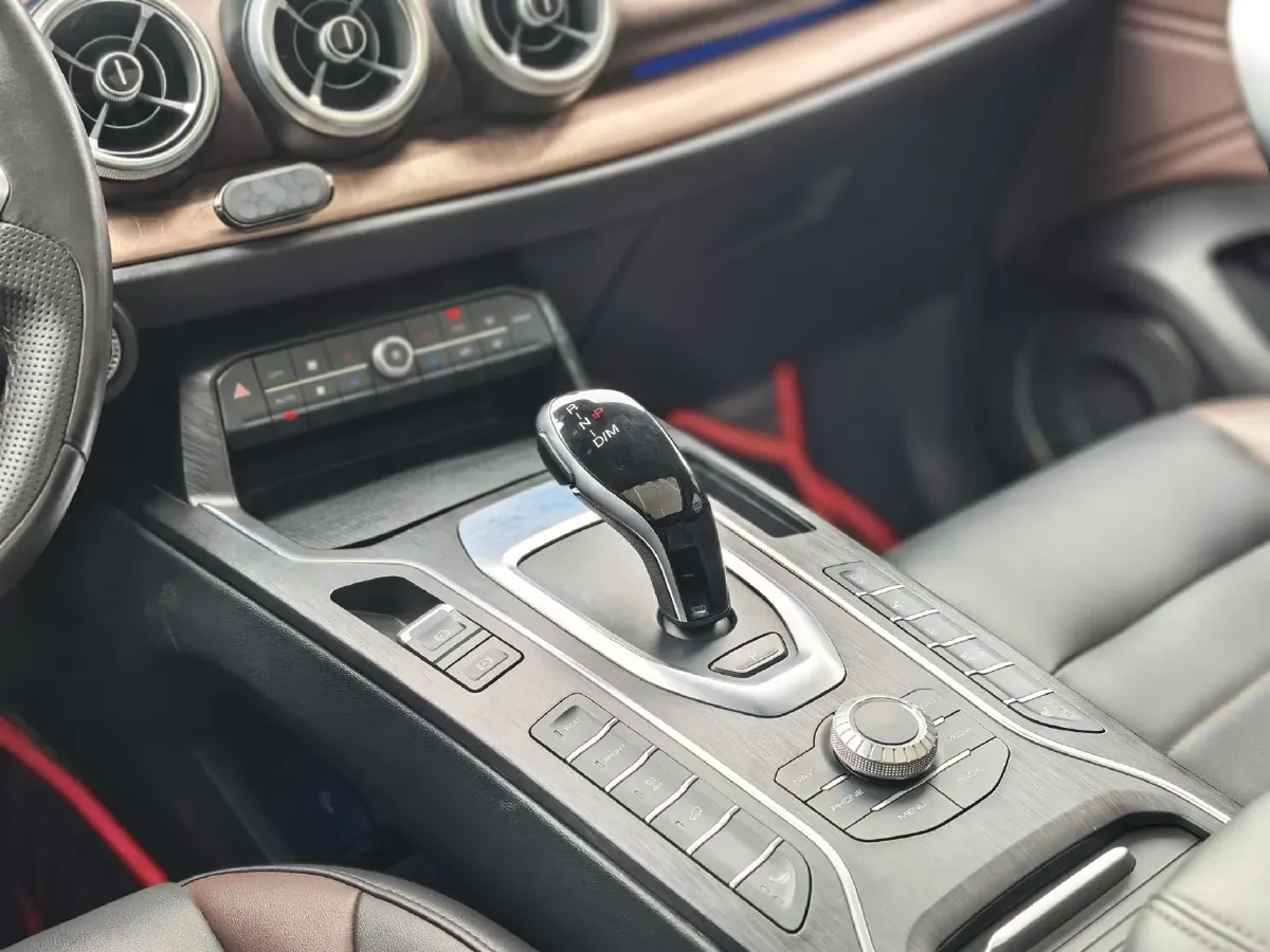 2020 WEY VV5 1.5T 171HP L4 7DCT,autocango,china used car exporter,china ev exporter,chinese used car exporter,chinese used ev exporter