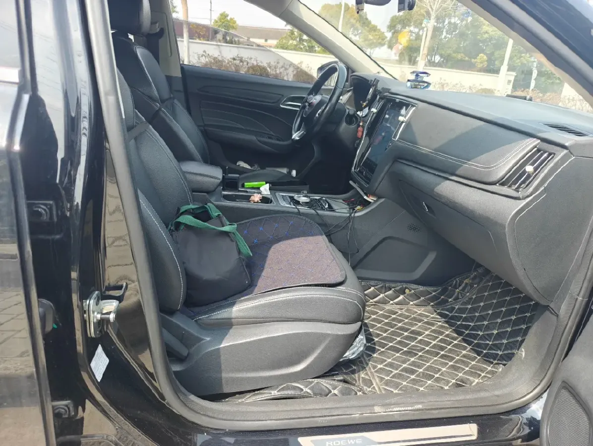 2019 Roewe i6 1.5T 169HP L4 AMT PHEV 9.1KWH,autocango,china used car exporter,china ev exporter,chinese used car exporter,chinese used ev exporter