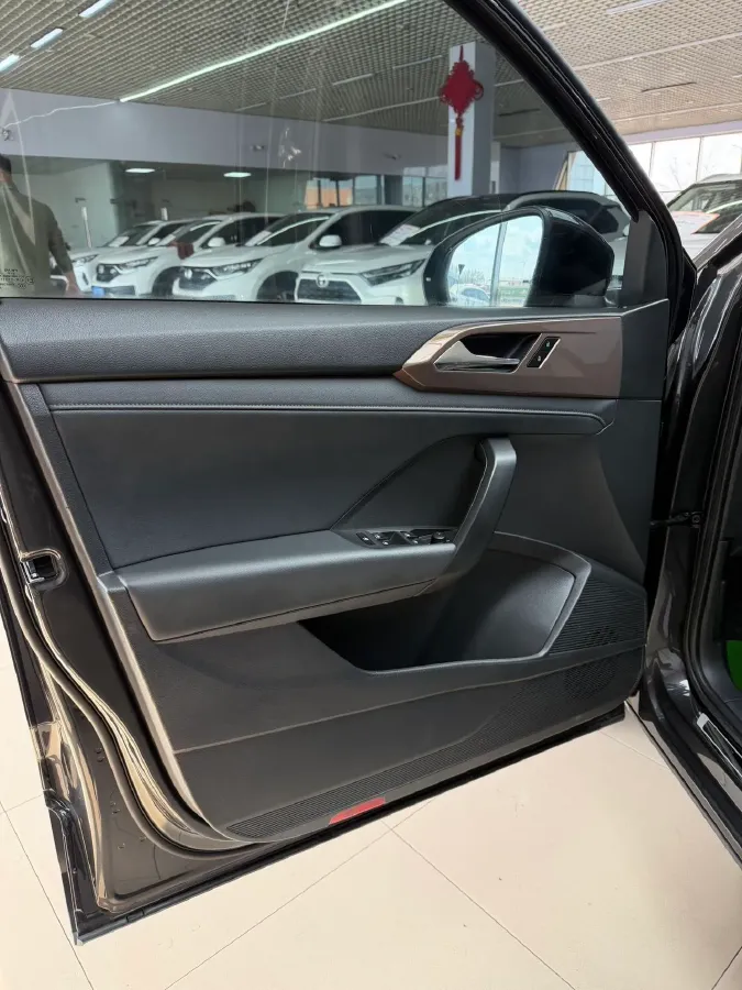 2021 Volkswagen Tharu 1.4T 150HP L4 7DCT,autocango,china used car exporter,china ev exporter,chinese used car exporter,chinese used ev exporter