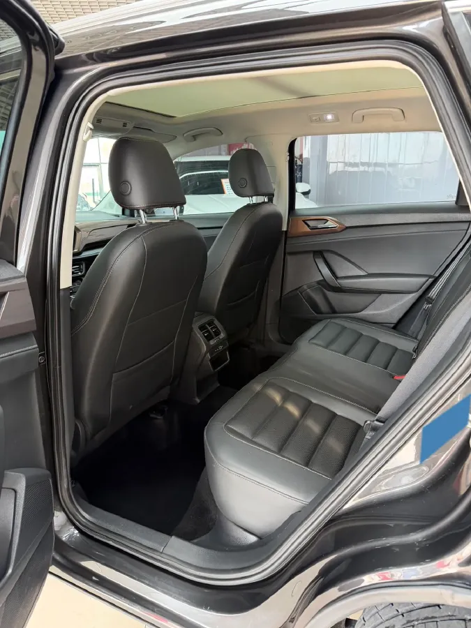 2021 Volkswagen Tharu 1.4T 150HP L4 7DCT,autocango,china used car exporter,china ev exporter,chinese used car exporter,chinese used ev exporter