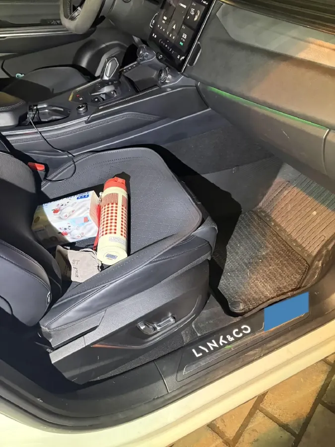 2021 LYNK&CO 01 2.0T 218HP L4 8AT,autocango,china used car exporter,china ev exporter,chinese used car exporter,chinese used ev exporter