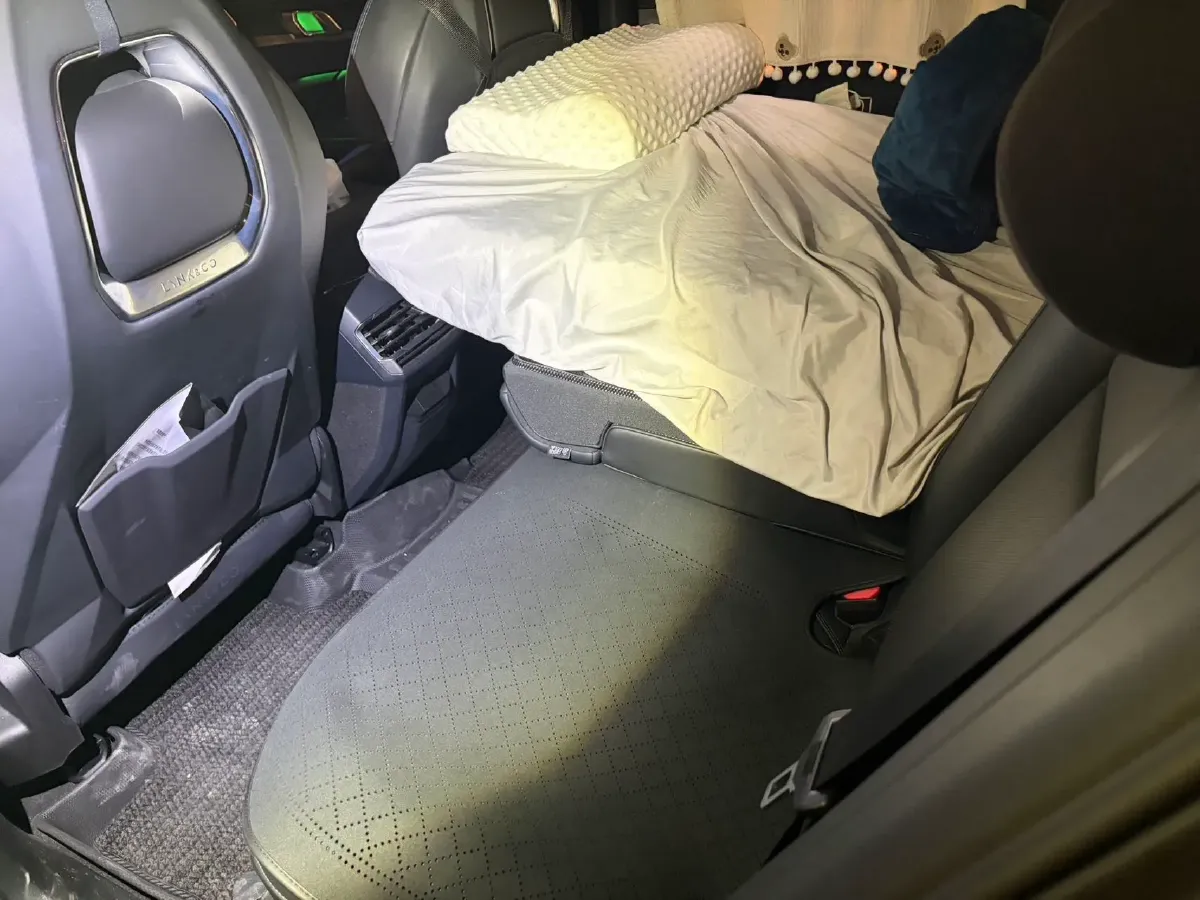 2021 LYNK&CO 01 2.0T 218HP L4 8AT,autocango,china used car exporter,china ev exporter,chinese used car exporter,chinese used ev exporter