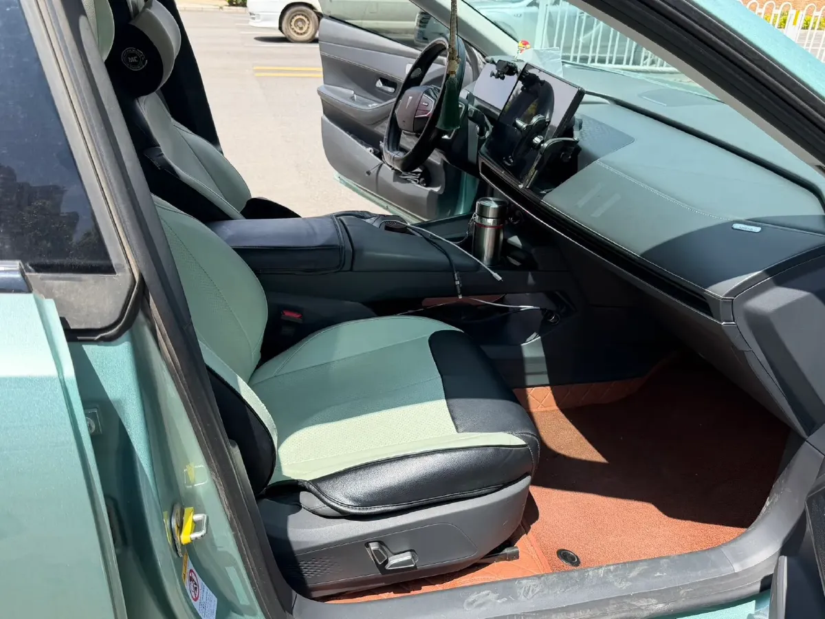 2022 DongFeng Forthing LingZhi EV BEV 68.4KWH,autocango,china used car exporter,china ev exporter,chinese used car exporter,chinese used ev exporter