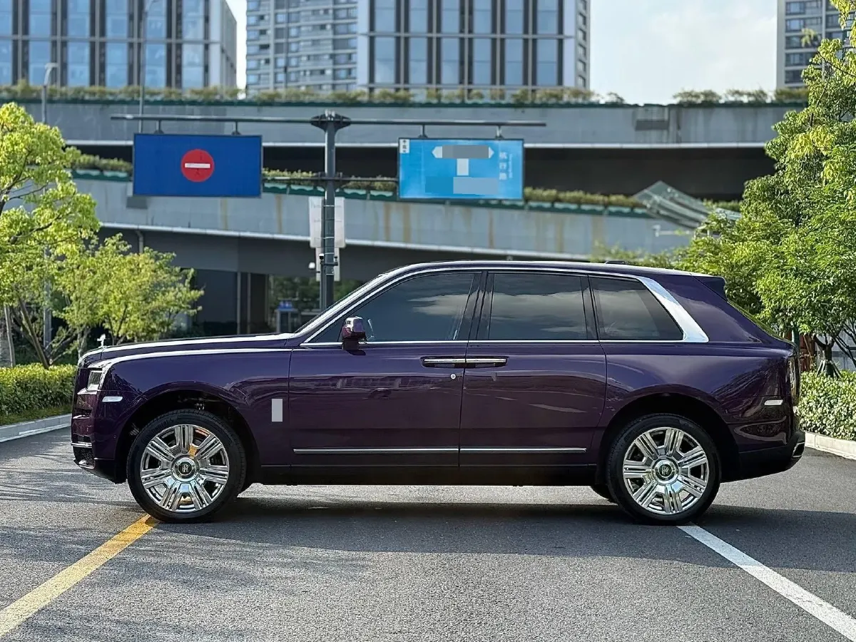 2018 Rolls-Royce Cullinan 6.7T 571HP V12 8AT,autocango,china used car exporter,china ev exporter,chinese used car exporter,chinese used ev exporter