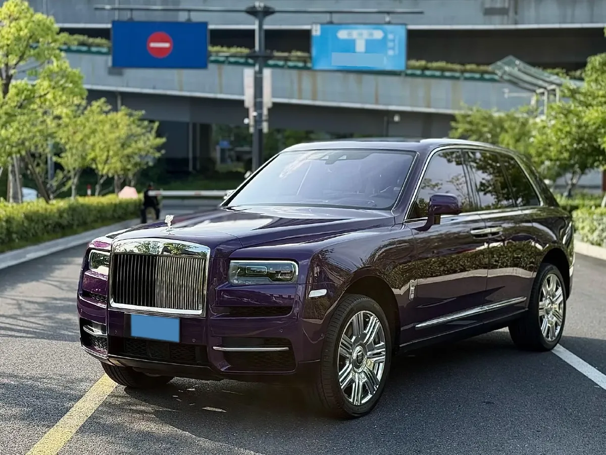 2018 Rolls-Royce Cullinan 6.7T 571HP V12 8AT,autocango,china used car exporter,china ev exporter,chinese used car exporter,chinese used ev exporter