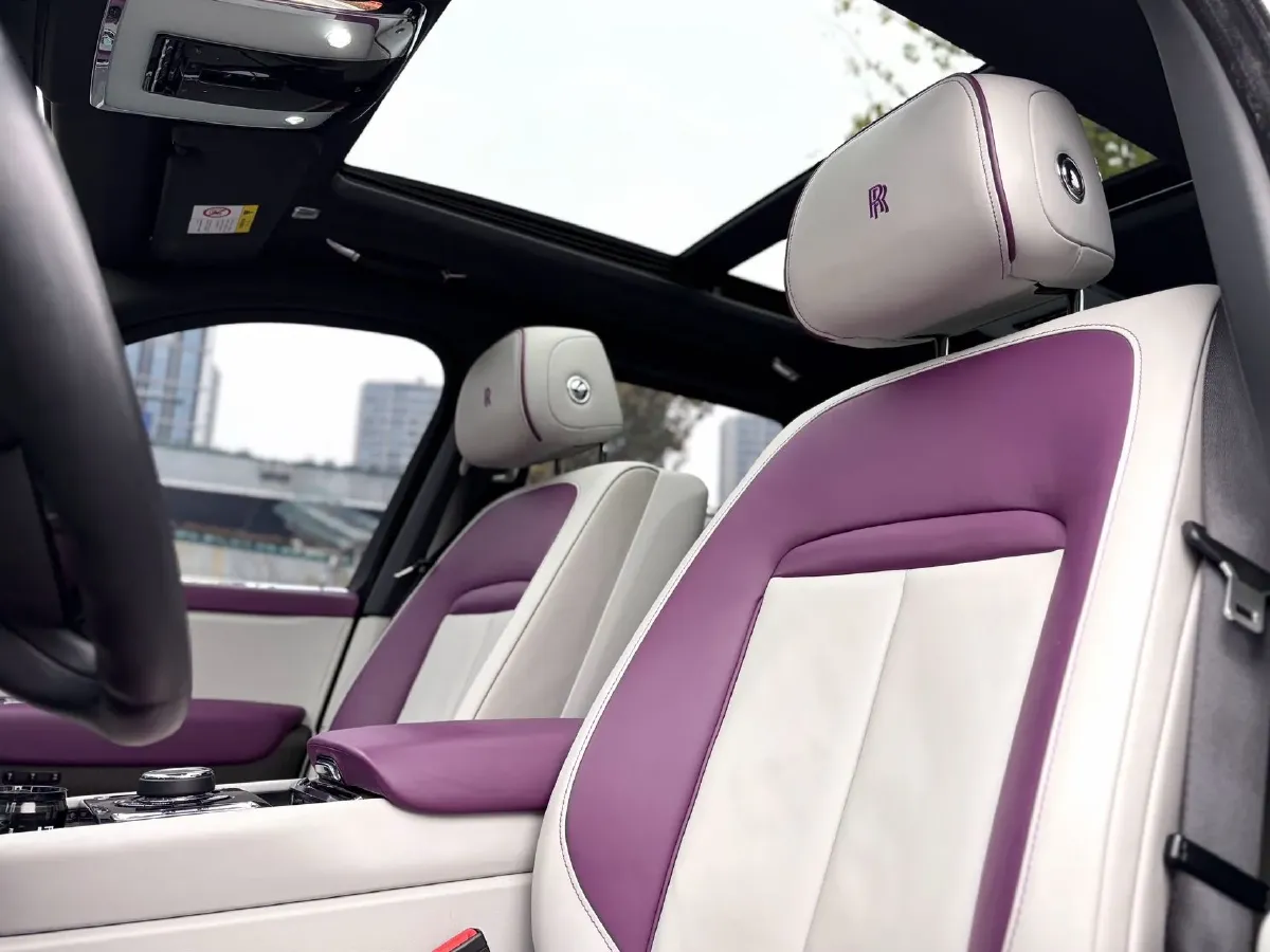 2018 Rolls-Royce Cullinan 6.7T 571HP V12 8AT,autocango,china used car exporter,china ev exporter,chinese used car exporter,chinese used ev exporter