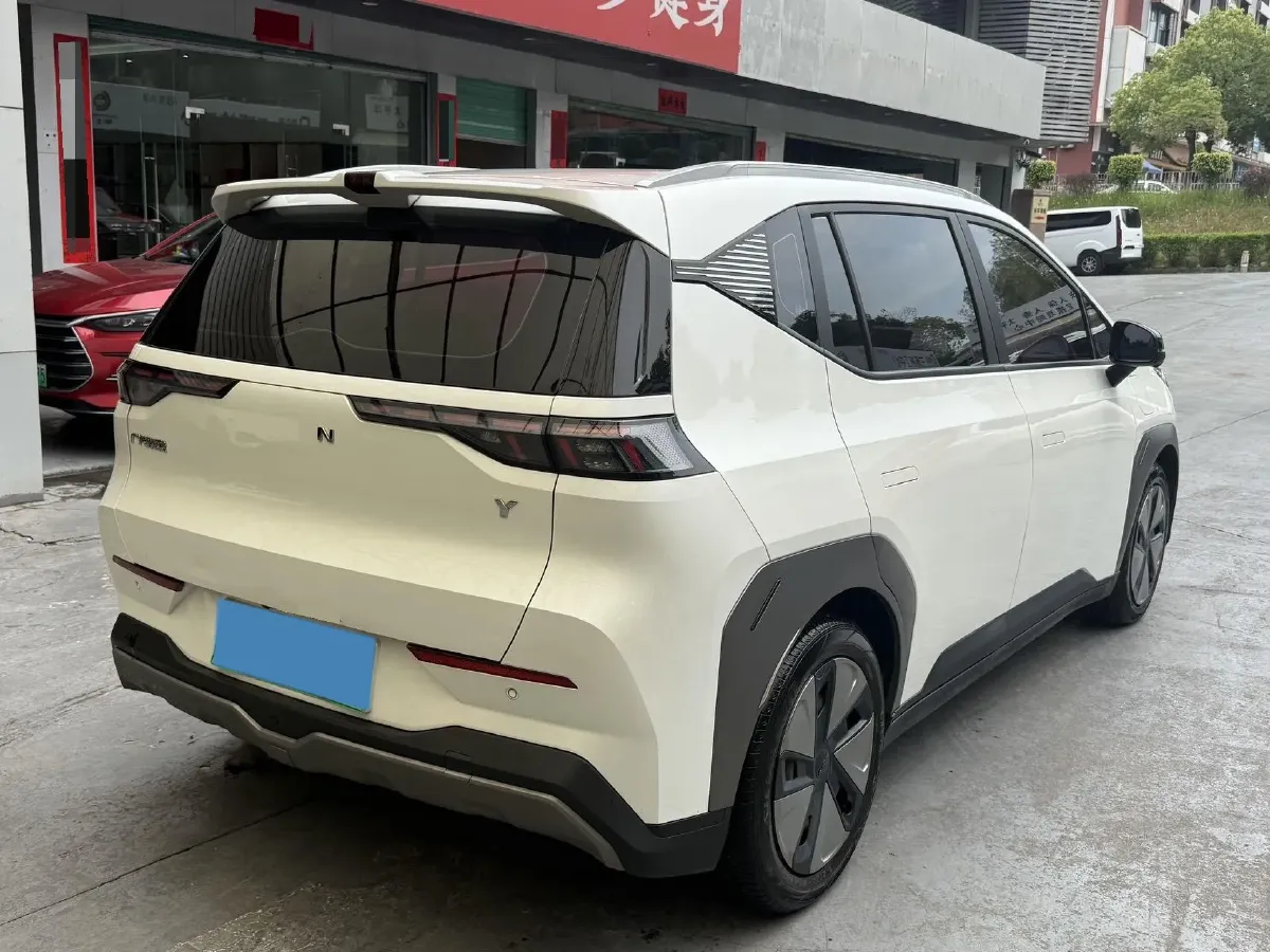 2022 Geely Okavango 1.8T 184HP L4 7DCT,autocango,china used car exporter,china ev exporter,chinese used car exporter,chinese used ev exporter