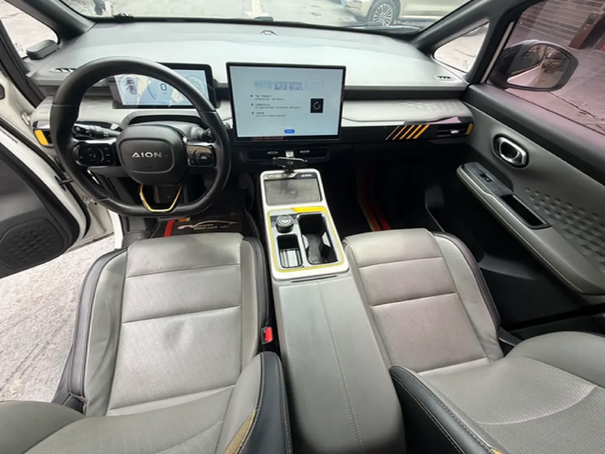 2022 Geely Okavango 1.8T 184HP L4 7DCT,autocango,china used car exporter,china ev exporter,chinese used car exporter,chinese used ev exporter