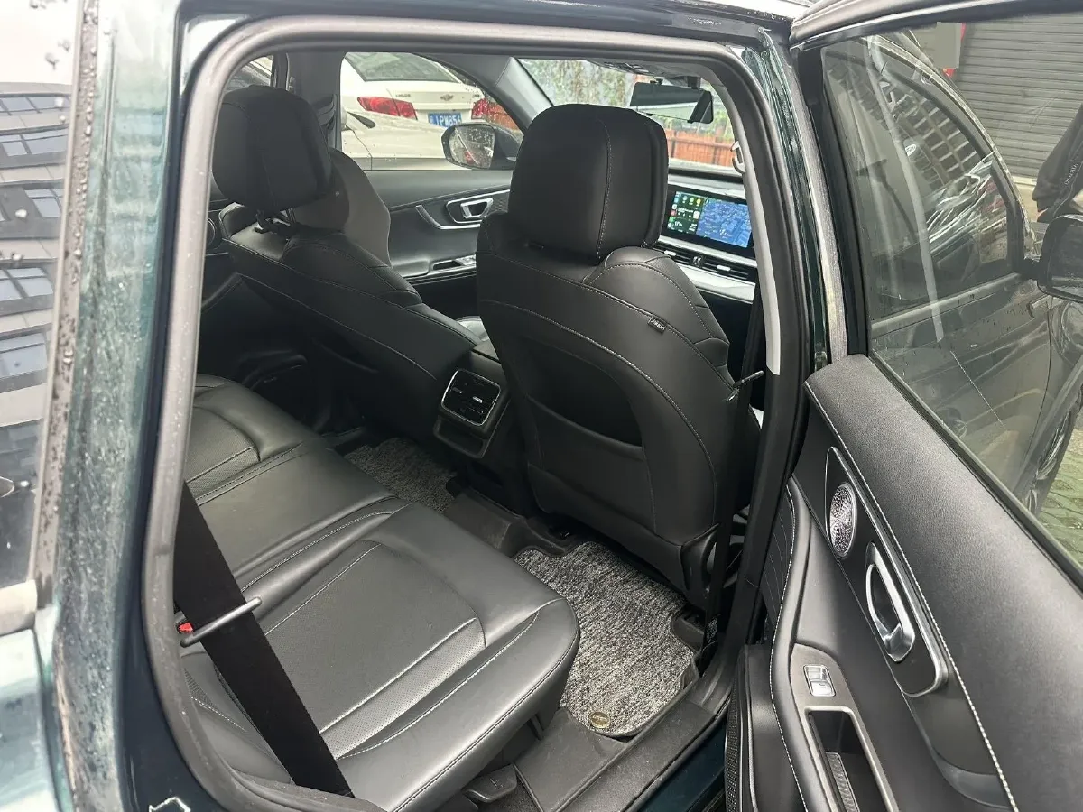 2022 Chery Tiggo 8 PRO 2.0T 254HP L4 7DCT,autocango,china used car exporter,china ev exporter,chinese used car exporter,chinese used ev exporter