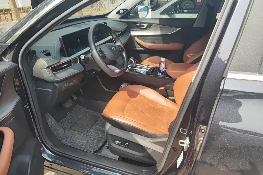 2022 ChangAn CS75 Plus 2.0T 233HP L4 8AT,autocango,china used car exporter,china ev exporter,chinese used car exporter,chinese used ev exporter