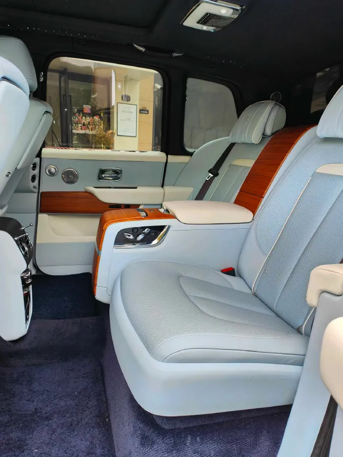 2020 Rolls-Royce Cullinan 6.7T 600HP V12 8AT,autocango,china used car exporter,china ev exporter,chinese used car exporter,chinese used ev exporter