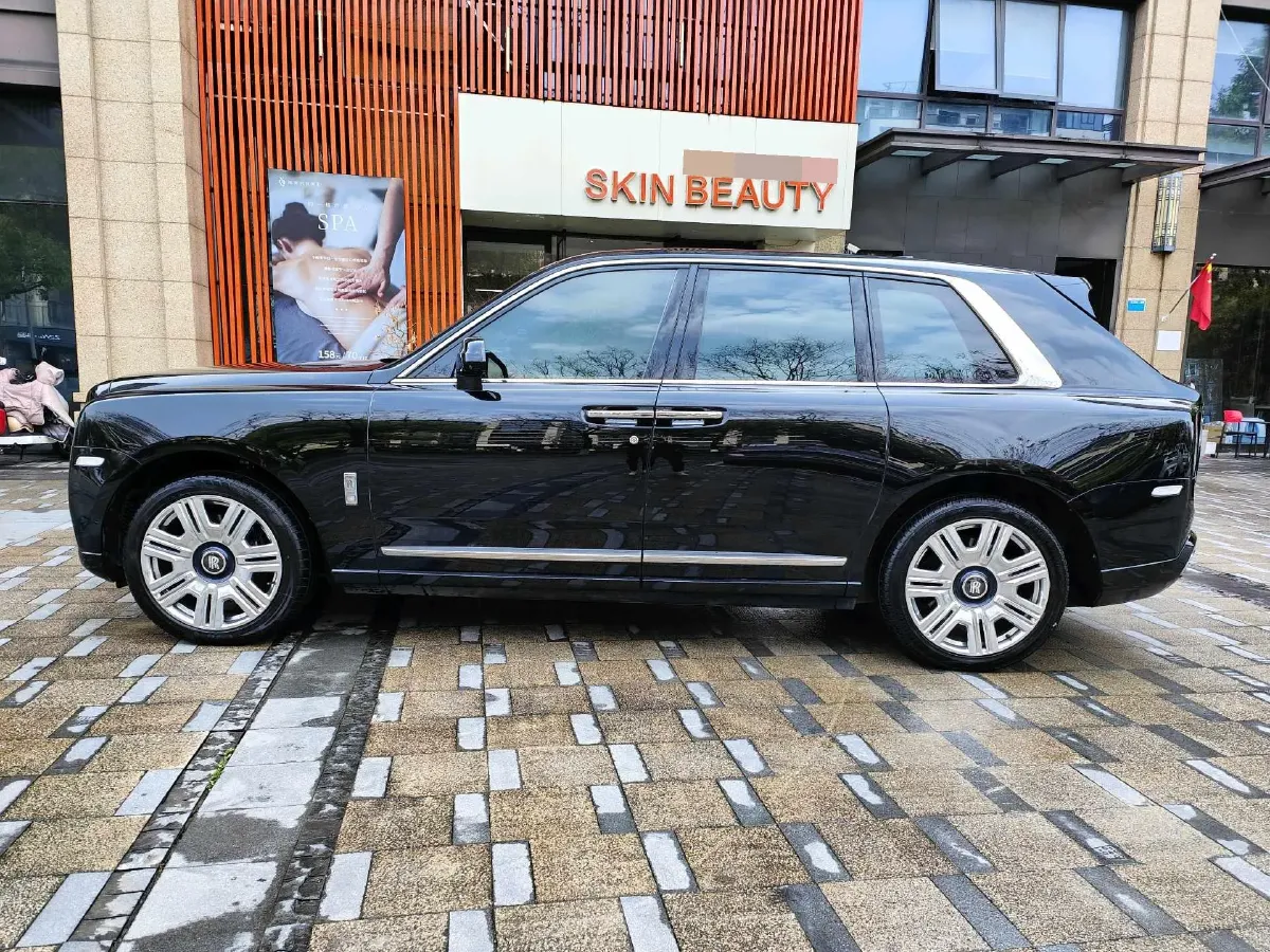 2020 Rolls-Royce Cullinan 6.7T 600HP V12 8AT,autocango,china used car exporter,china ev exporter,chinese used car exporter,chinese used ev exporter