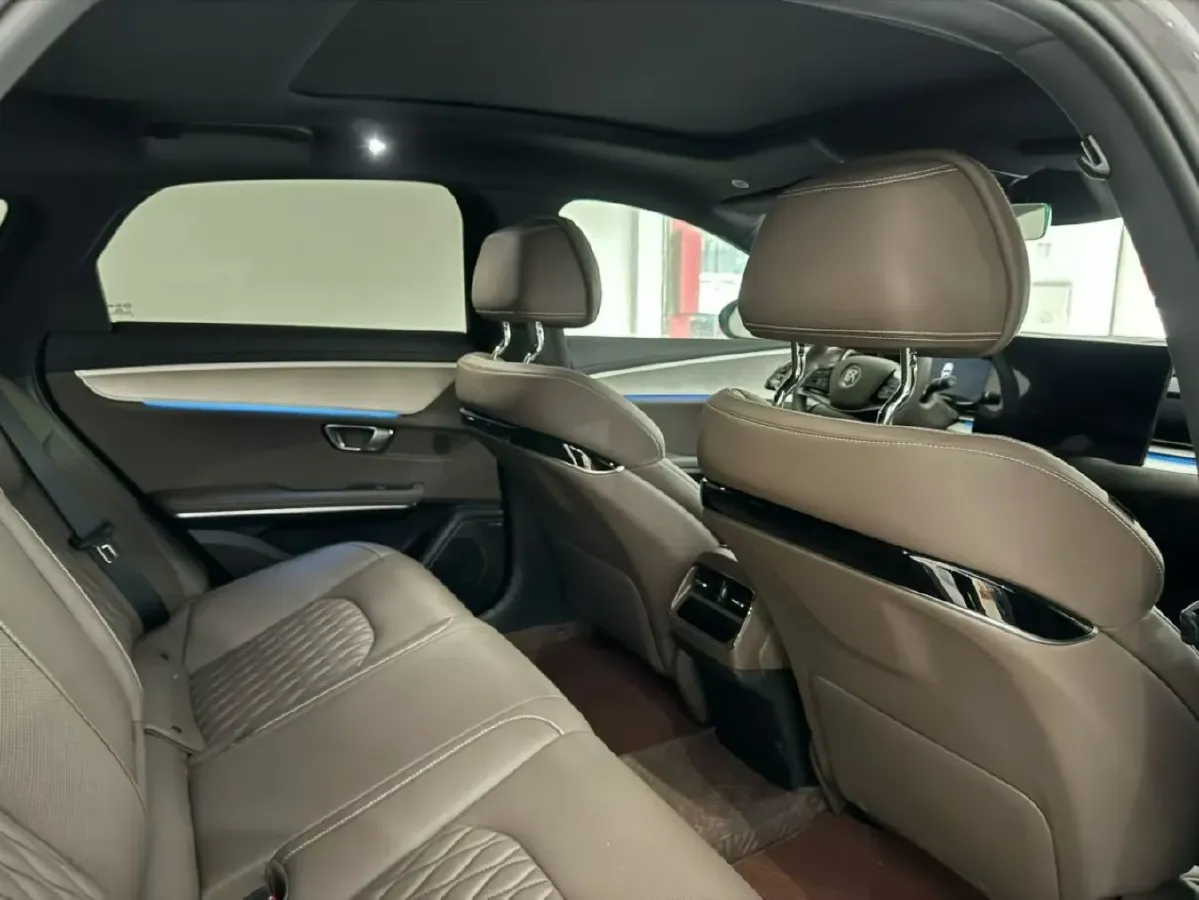 2025 BYD Han BEV 72KWH,autocango,china used car exporter,china ev exporter,chinese used car exporter,chinese used ev exporter