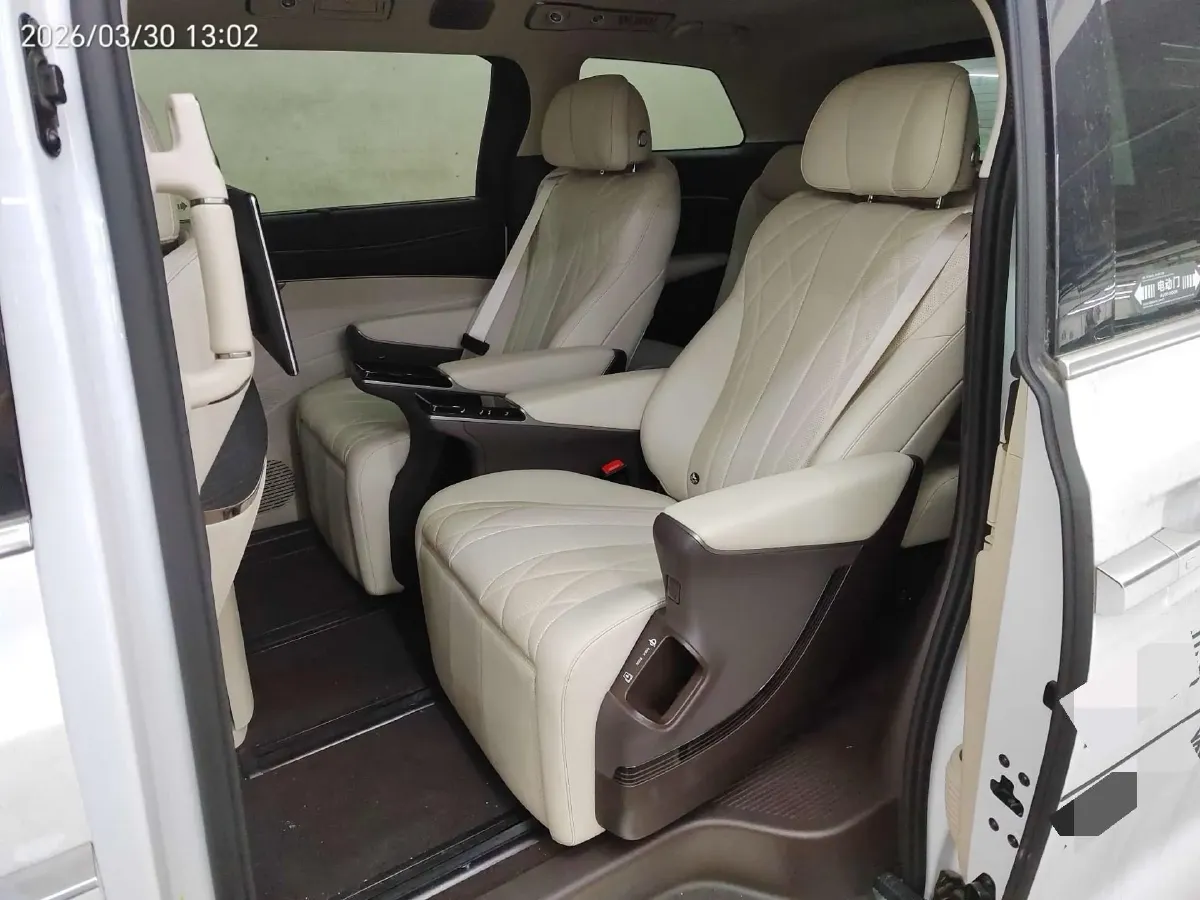 2025 Denza D9 1.5T 156HP L4 E-CVT PHEV 40KWH,autocango,china used car exporter,china ev exporter,chinese used car exporter,chinese used ev exporter