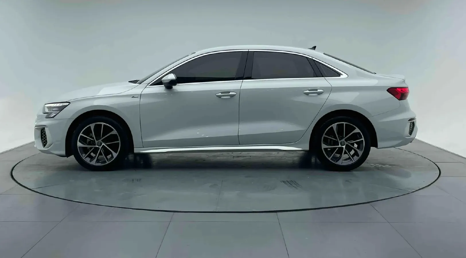 2021 Audi A3 1.4T 150HP L4 7DCT,autocango,china used car exporter,china ev exporter,chinese used car exporter,chinese used ev exporter