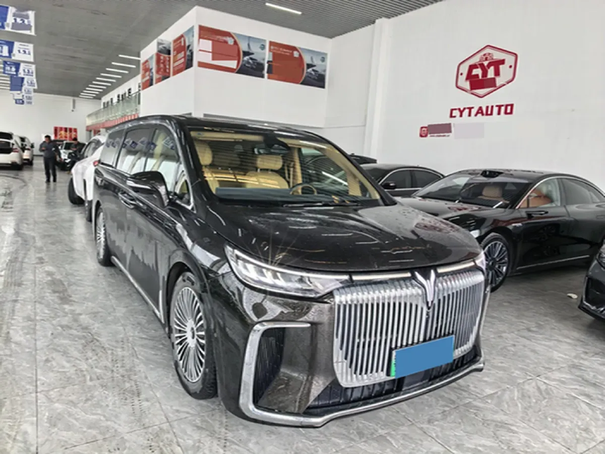2025 Voyah Dream 1.5T 150HP L4 PHEV 41.7KWH,autocango,china used car exporter,china ev exporter,chinese used car exporter,chinese used ev exporter