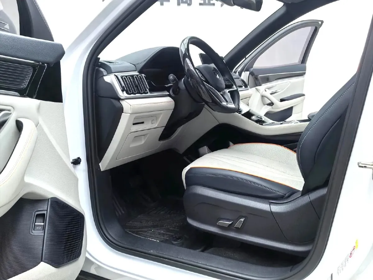 2022 Ruichi Auto EC35 BEV 82HP BEV 36.288KWH,autocango,china used car exporter,china ev exporter,chinese used car exporter,chinese used ev exporter