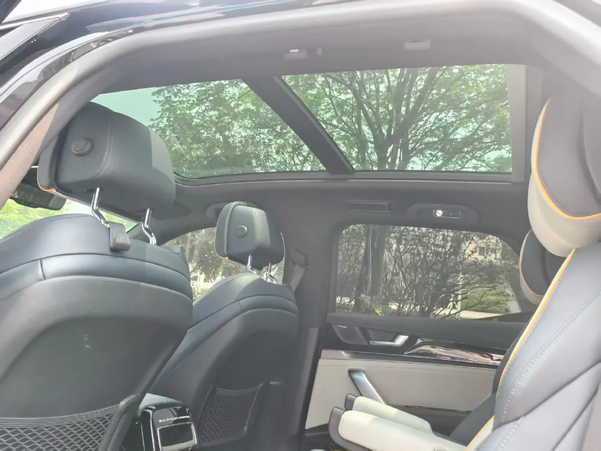 2022 Jeep Grand Commander 2.0T 265HP L4 9AT,autocango,china used car exporter,china ev exporter,chinese used car exporter,chinese used ev exporter