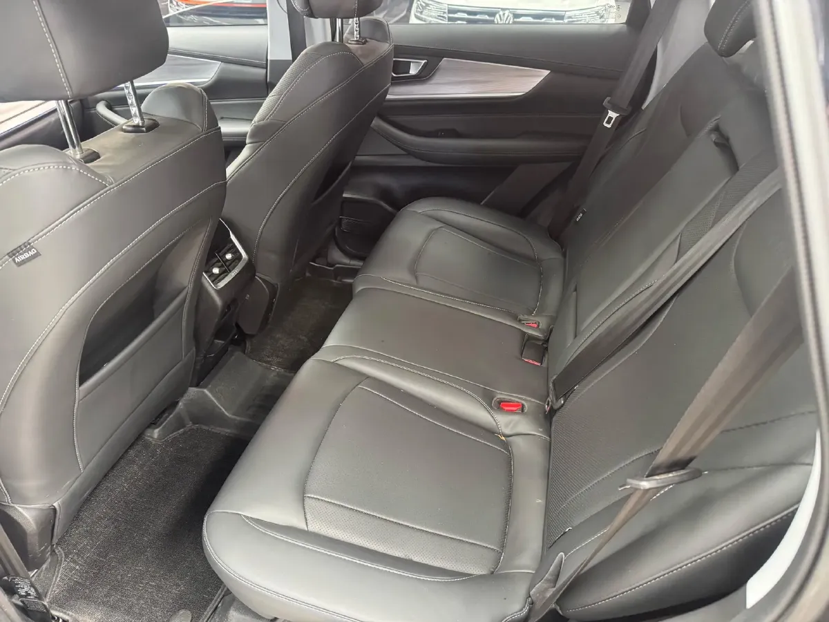 2021 Chery Tiggo 8 2.0T 254HP L4 7DCT,autocango,china used car exporter,china ev exporter,chinese used car exporter,chinese used ev exporter