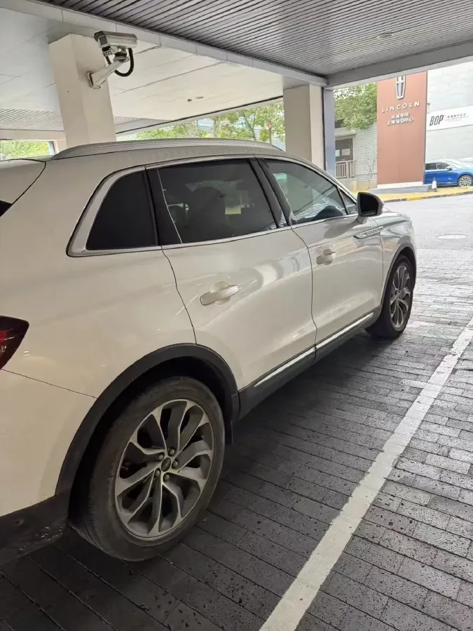 2021 Lincoln Nautilus 2.0T 245HP L4 8AT,autocango,china used car exporter,china ev exporter,chinese used car exporter,chinese used ev exporter