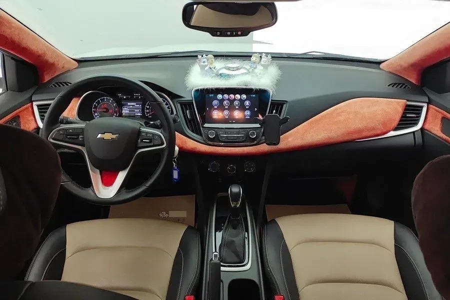 2020 Chevrolet Monza 1.5L 113HP L4 6AT,autocango,china used car exporter,china ev exporter,chinese used car exporter,chinese used ev exporter