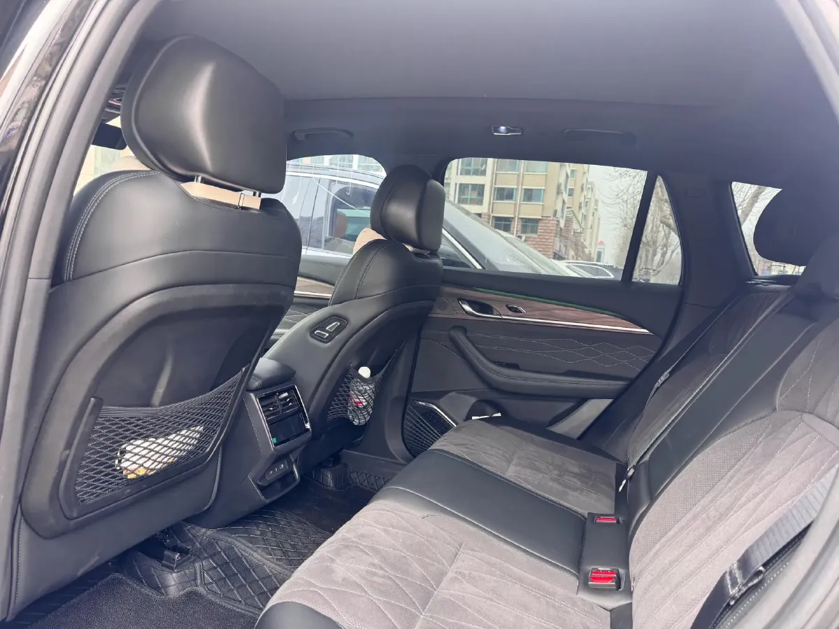 2025 Geely Monjaro 2.0T 238HP L4 8AT,autocango,china used car exporter,china ev exporter,chinese used car exporter,chinese used ev exporter