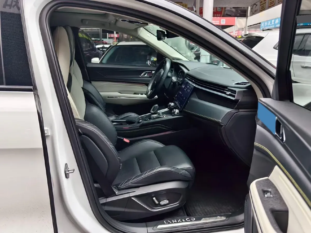 2020 LYNK&CO 05 2.0T 254HP L4 8AT,autocango,china used car exporter,china ev exporter,chinese used car exporter,chinese used ev exporter