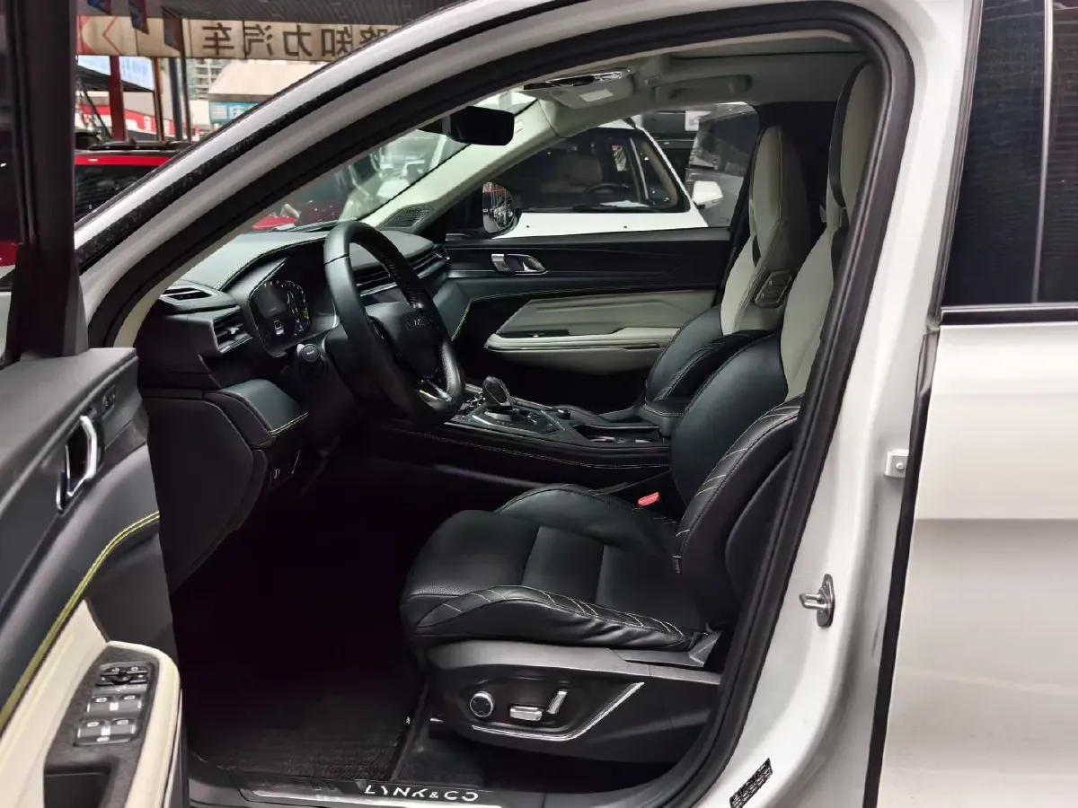 2020 LYNK&CO 05 2.0T 254HP L4 8AT,autocango,china used car exporter,china ev exporter,chinese used car exporter,chinese used ev exporter