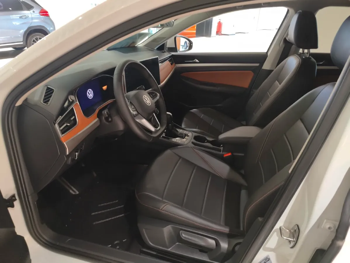 2021 Volkswagen Bora 1.2T 116HP L4 7DCT,autocango,china used car exporter,china ev exporter,chinese used car exporter,chinese used ev exporter