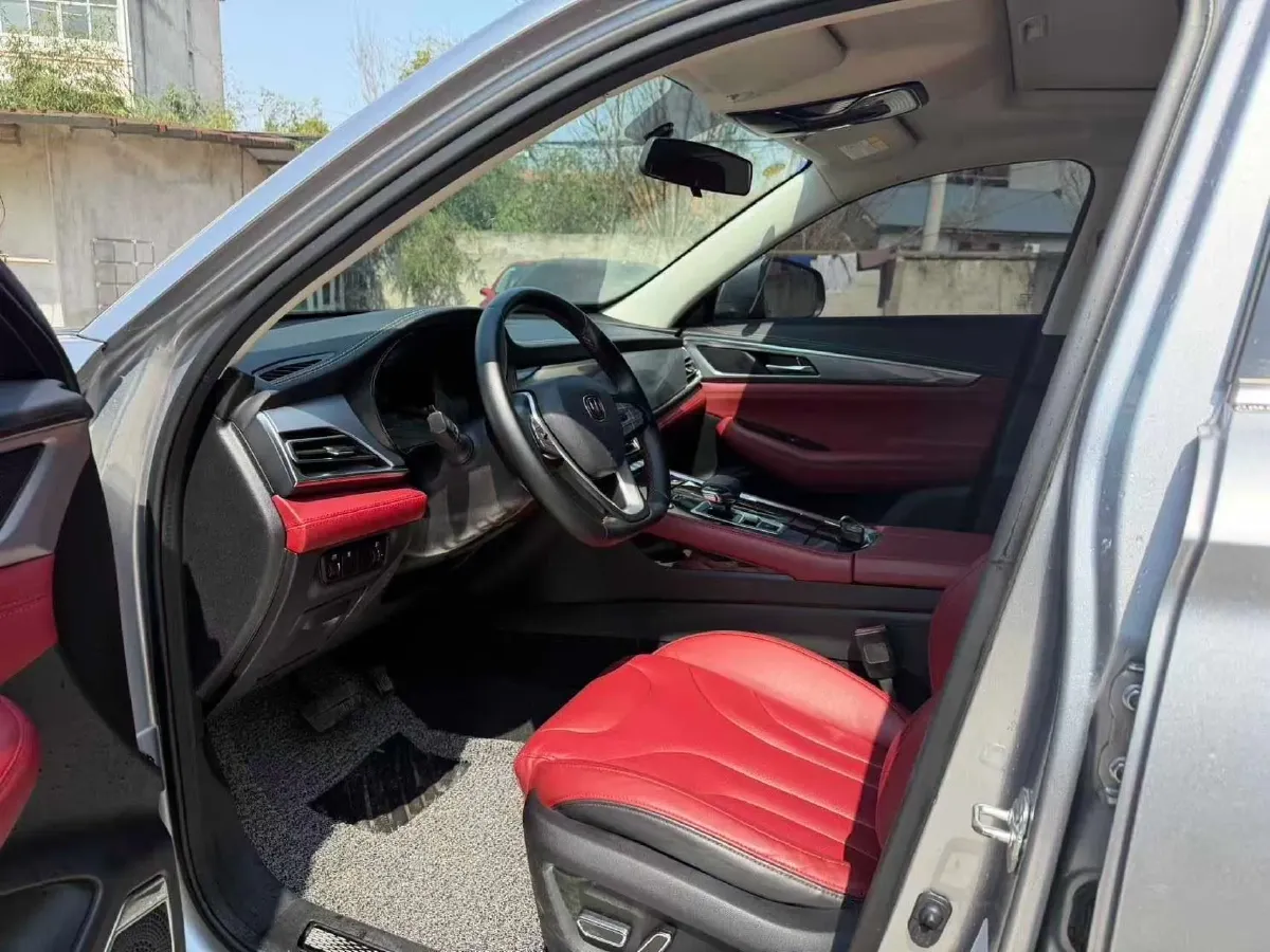 2021 ChangAn CS85 Coupe 1.5T 178HP L4 7DCT,autocango,china used car exporter,china ev exporter,chinese used car exporter,chinese used ev exporter