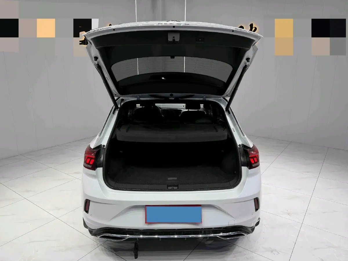 2022 Volkswagen T-Roc 1.4T 150HP L4 7DCT,autocango,china used car exporter,china ev exporter,chinese used car exporter,chinese used ev exporter