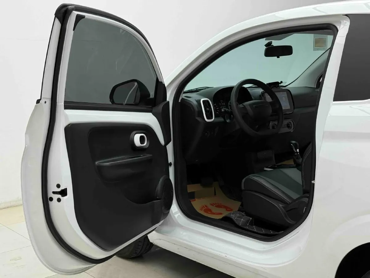 2022 Roewe Clever BEV 29KWH,autocango,china used car exporter,china ev exporter,chinese used car exporter,chinese used ev exporter