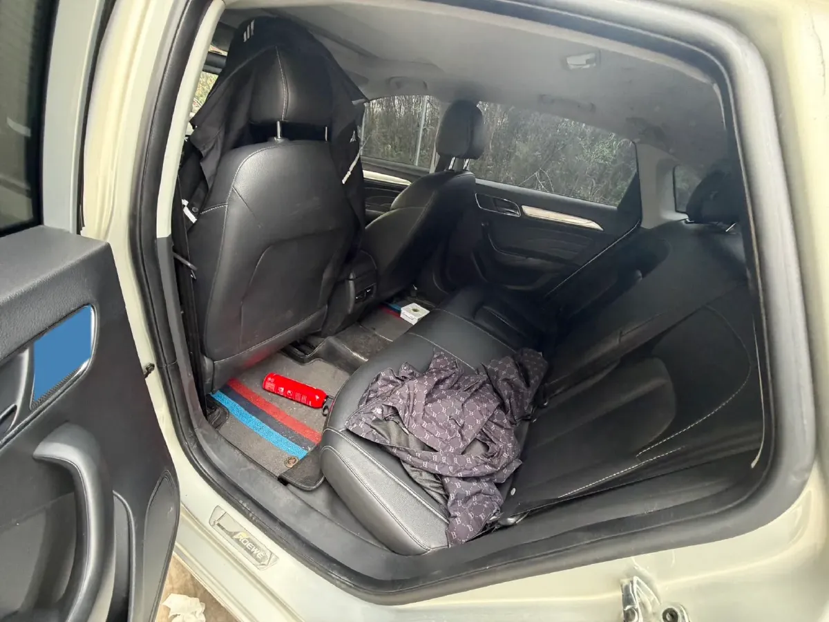 2017 Roewe i6 1.0T 125HP L3 2AT PHEV,autocango,china used car exporter,china ev exporter,chinese used car exporter,chinese used ev exporter