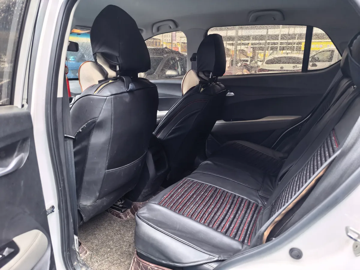 2017 BaoJun 310W 1.5L 105HP L4 6MT,autocango,china used car exporter,china ev exporter,chinese used car exporter,chinese used ev exporter