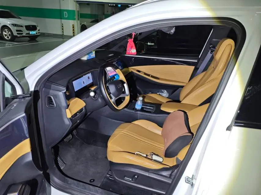 2024 Geely Galaxy L7 1.5T 163HP L4 3DHT PHEV 18.7KWH,autocango,china used car exporter,china ev exporter,chinese used car exporter,chinese used ev exporter