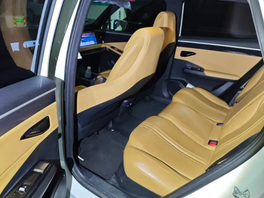 2024 Geely Galaxy L7 1.5T 163HP L4 3DHT PHEV 18.7KWH,autocango,china used car exporter,china ev exporter,chinese used car exporter,chinese used ev exporter